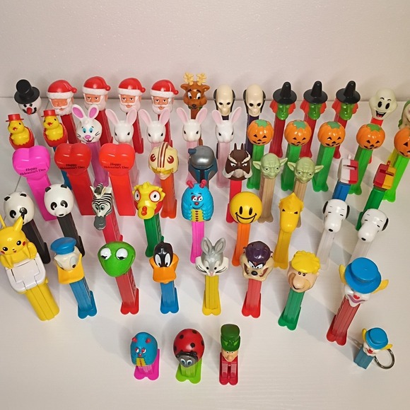 56 Piece PEZ Dispenser Collection Lot No Candy Some Vintage Keychains Minis - Picture 4 of 14